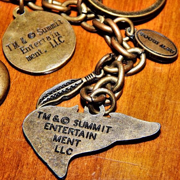 Rare Twilight Saga New Moon Wolf Pack Tattoo Key Chain/Bag Clip - Picture 9 of 12